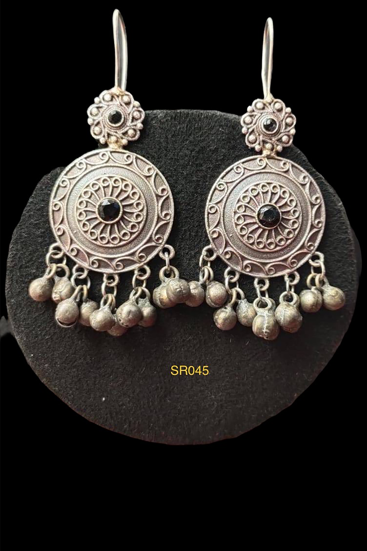 Hook Earring With Round Circle Black SR045B