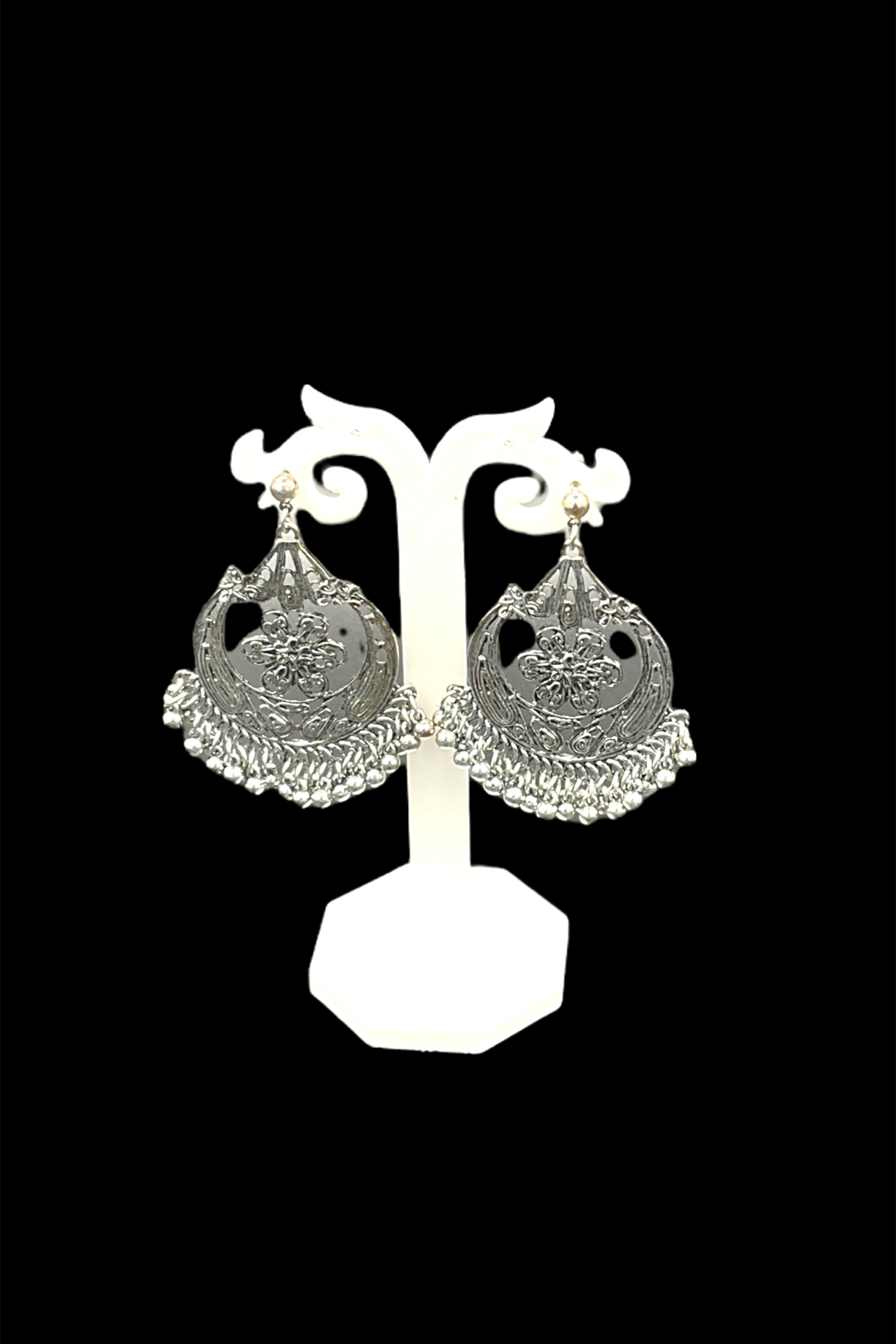 Round Earing With Gugri ERG10